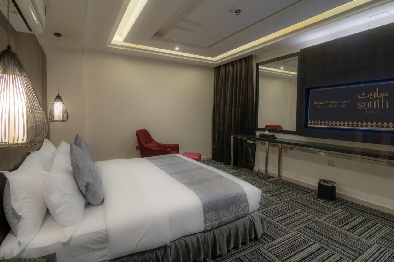 South Hotel Suites 카미스무샤야트 외부 사진